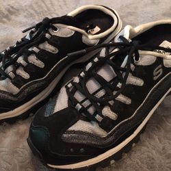 Women’s Sketchers Mules with silver metallic trim-10M