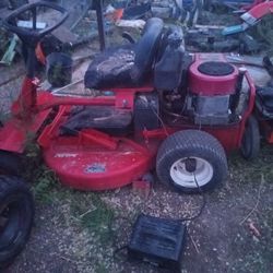 Snapper Riding  Mower