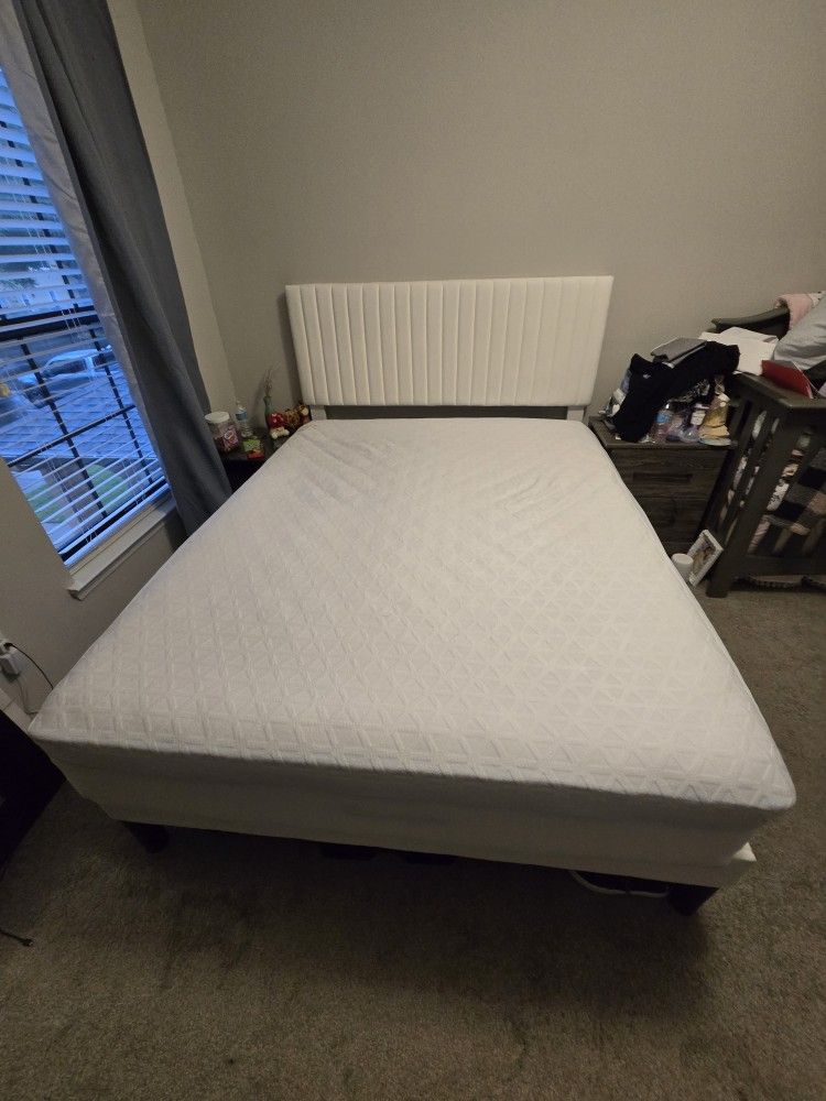 Queen Bed Frame With New Mattress