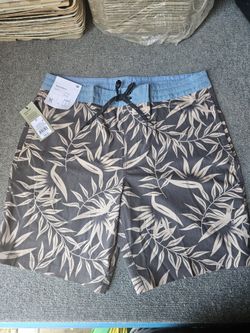Goodfellow & Co Board Shorts/ swimming trunks