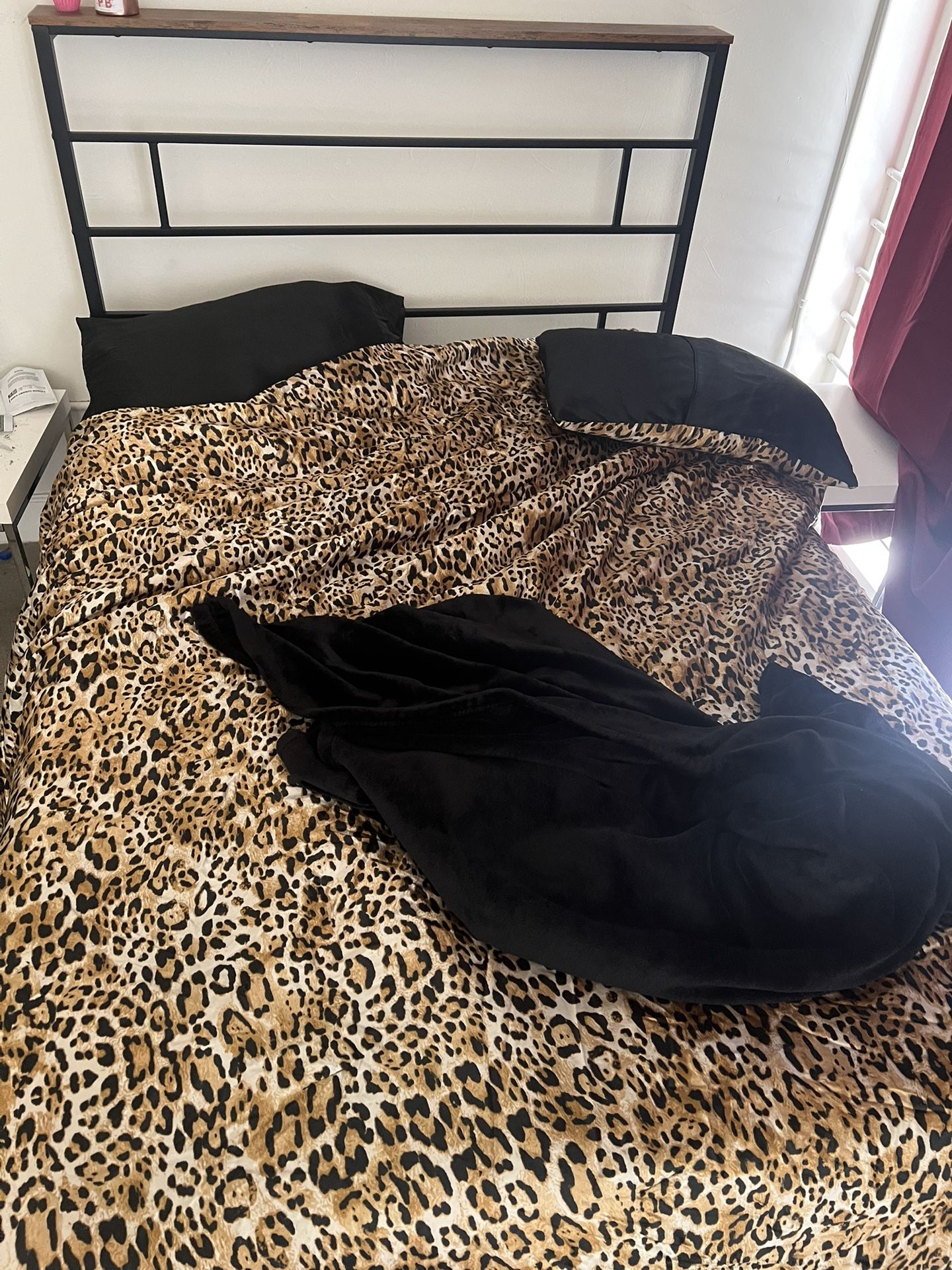 Bed & Frame