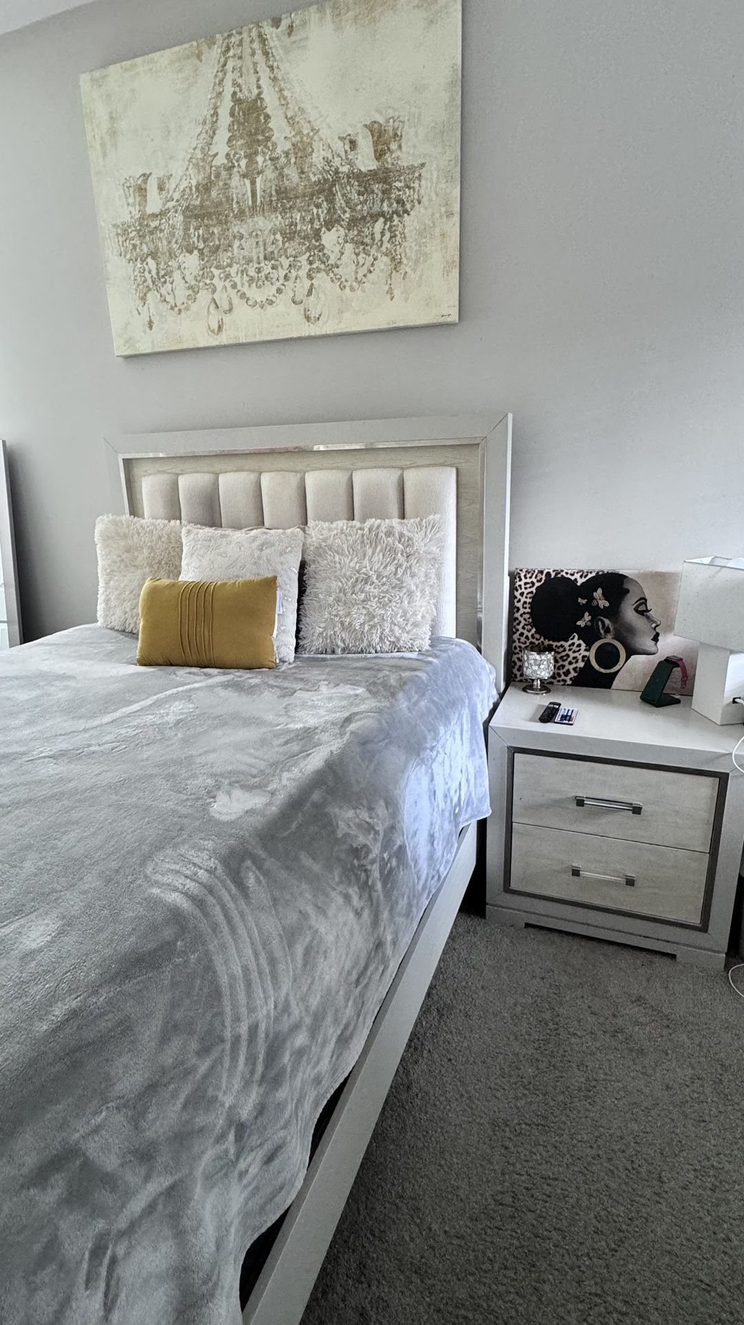 Queen Bed W/ 2 Drawer Nightstand 