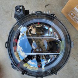 Jeep Headlight Right Side Only