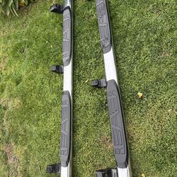 TOYOTA OEM OVAL TUBE Side steps - Chrome