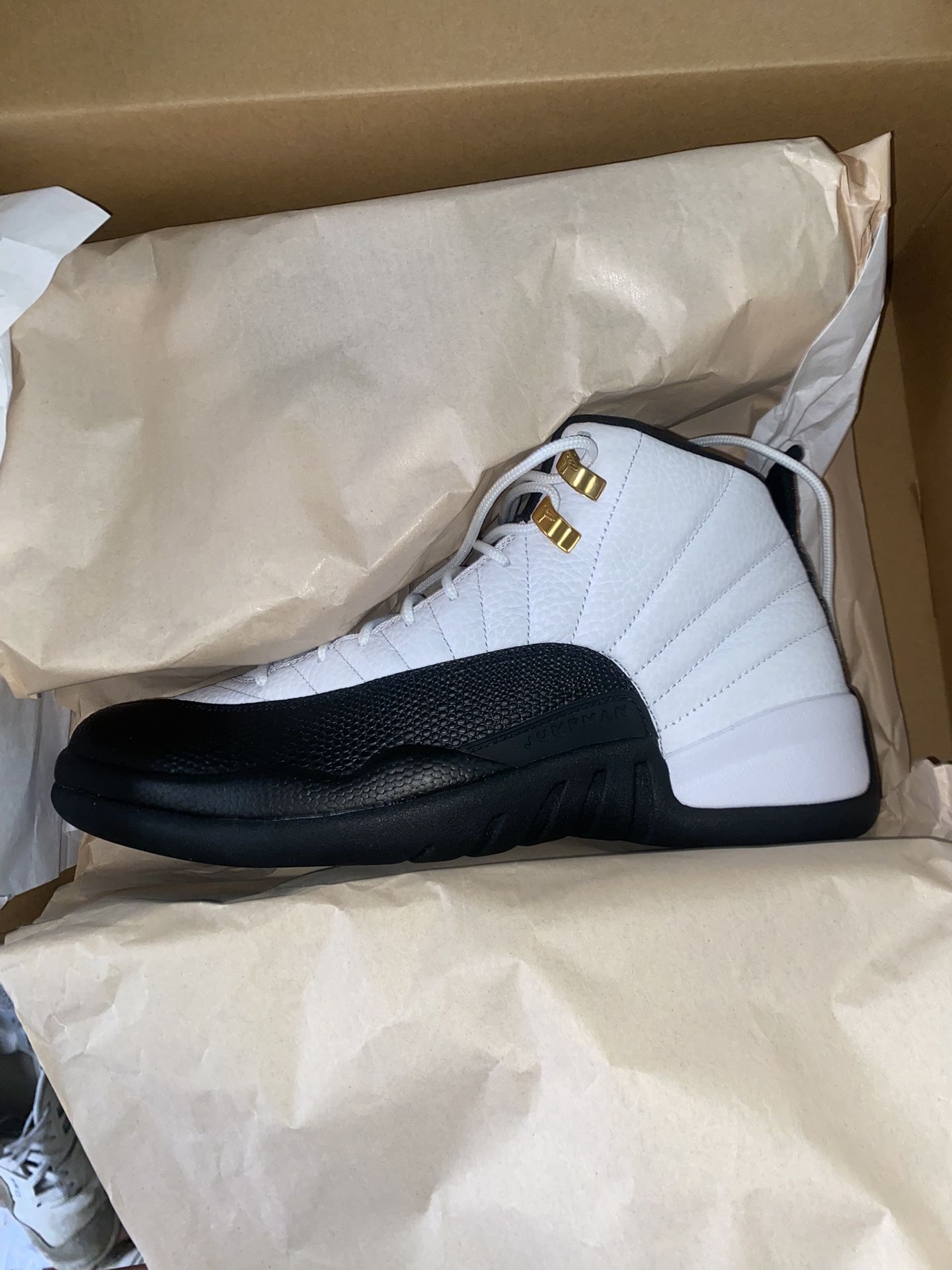 Jordan 12 Taxi Size 10 Brand New!