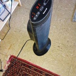 22" H 1500 Watt Electric Heater Pickup Only Cash 
