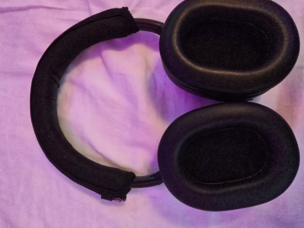 Sony WH-1000XM5