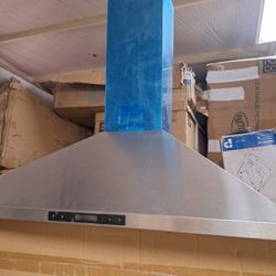 range hood  thor 36 in new open box item missing screws  new with minor dents