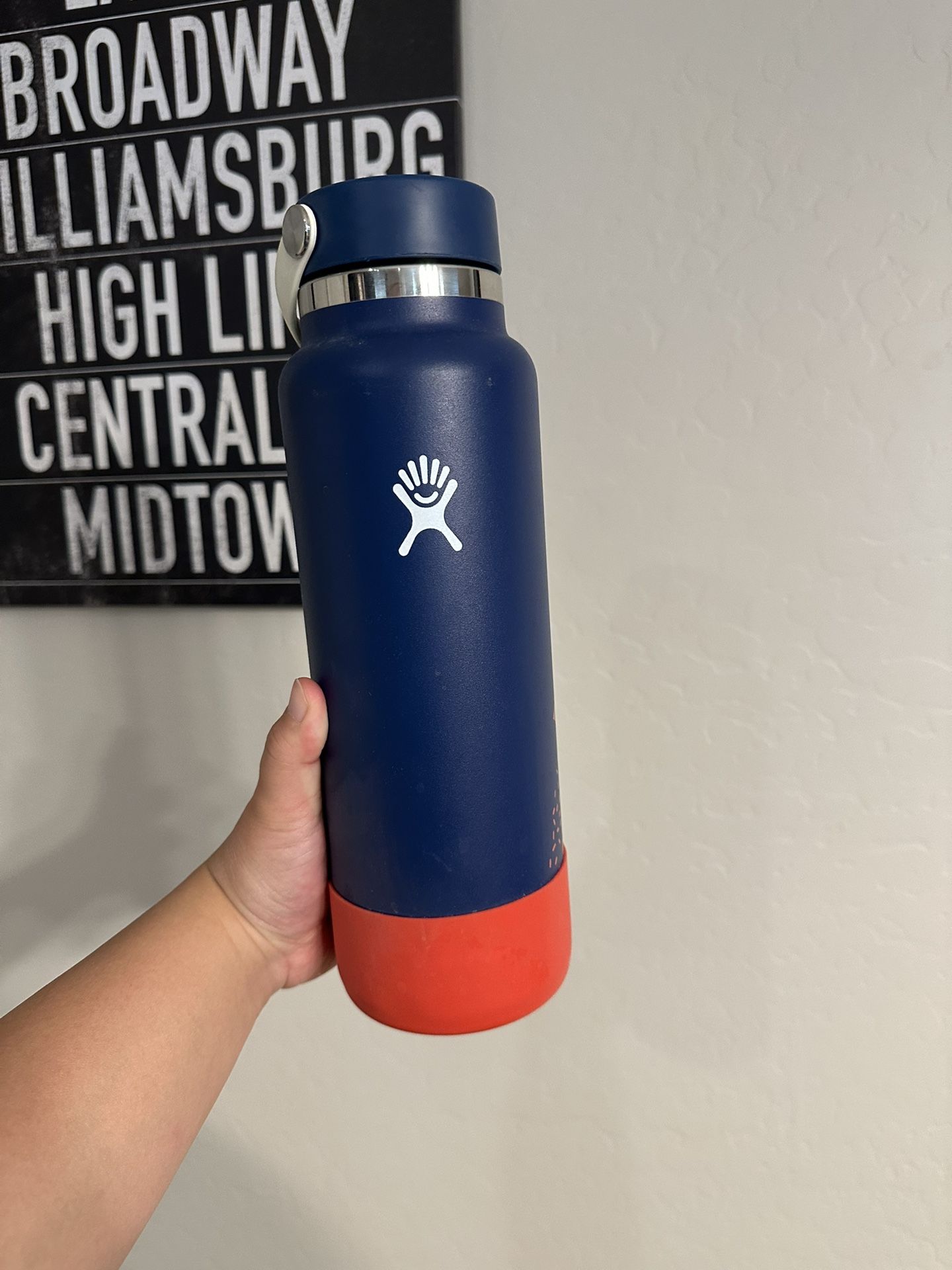 Hydro Flask 40oz Hawaiian Edition 