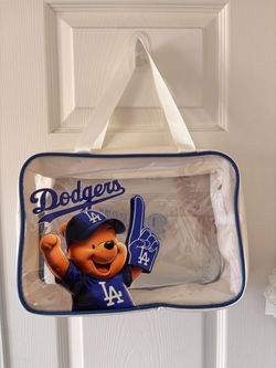 Winnie the Pooh, Dodgers clear bag