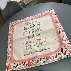 Pretty reversible pillow cover