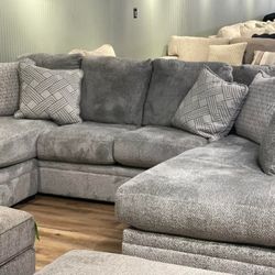 AP🎉Home Decor, improvement,Household⭐Next-Gen Nuvella performance fabric// Financing & Delivery 