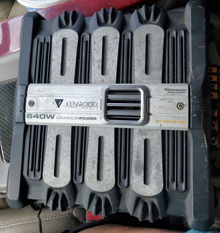 Kenwood KAC-8401
60W x 4 Car Amp