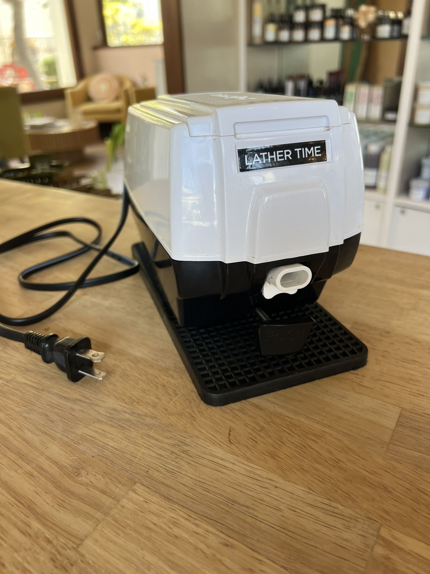 Hot Lather Machine