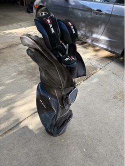 Golf club set and bag