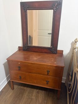 Dresser & Mirror