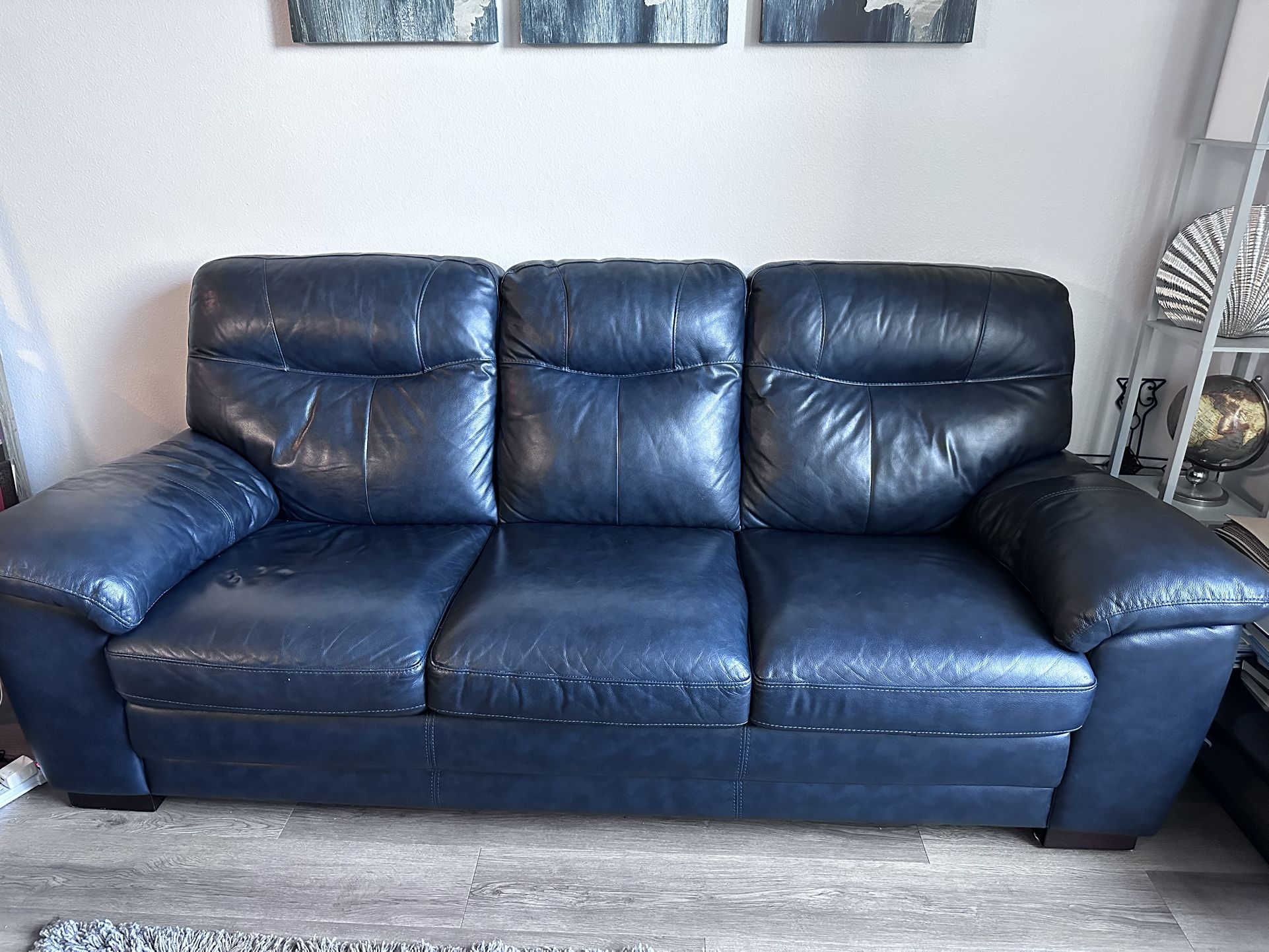 100% Leather Sofa & Loveseat - Excellent Condition