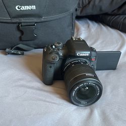 Canon Rebel T6i (BRAND NEW CONDITION)
