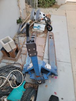 Pallet jack