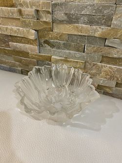 Glass bowl
