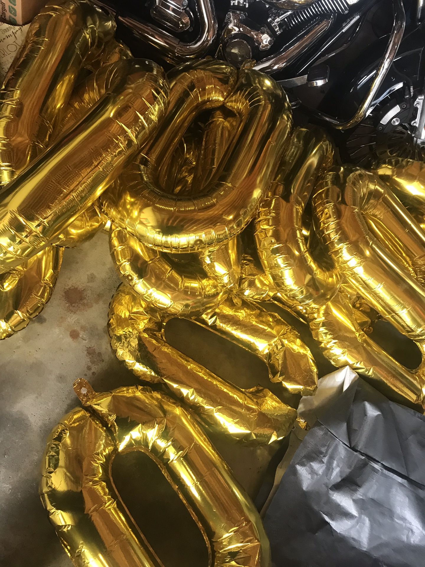 Gold Chain Link Balloons