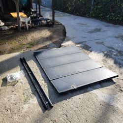 Fold A Cover Tonneau Chevrolet Colorado Bed Hard Cover 6ft -2015-2022 With Keys