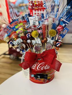 Patriotic Basket W/ All Things USA