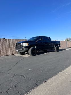 Dodge ram Megacab