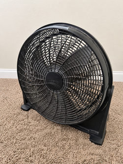 Lasko 20” Wind Machine Floor Fan – 3 Speed – Black