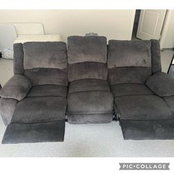 Couch With Dual Recliners