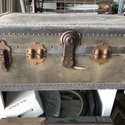 Antique Steamer Trunk Made By Union Trunk And Bag Co. 