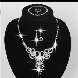Silver Rhinestone Jewelry Set For Women 