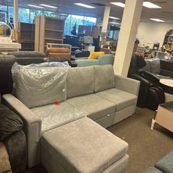 3-seat sectional sofa with ottoman (light grey)