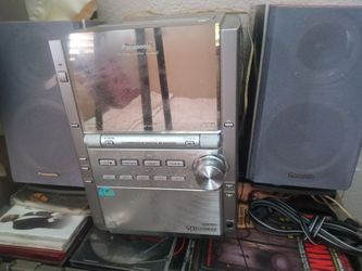 PANASONIC CD AND TAPE WITH RADIO AM/FM PERFECT CONDITION NEED GONE MAKE OFFER 