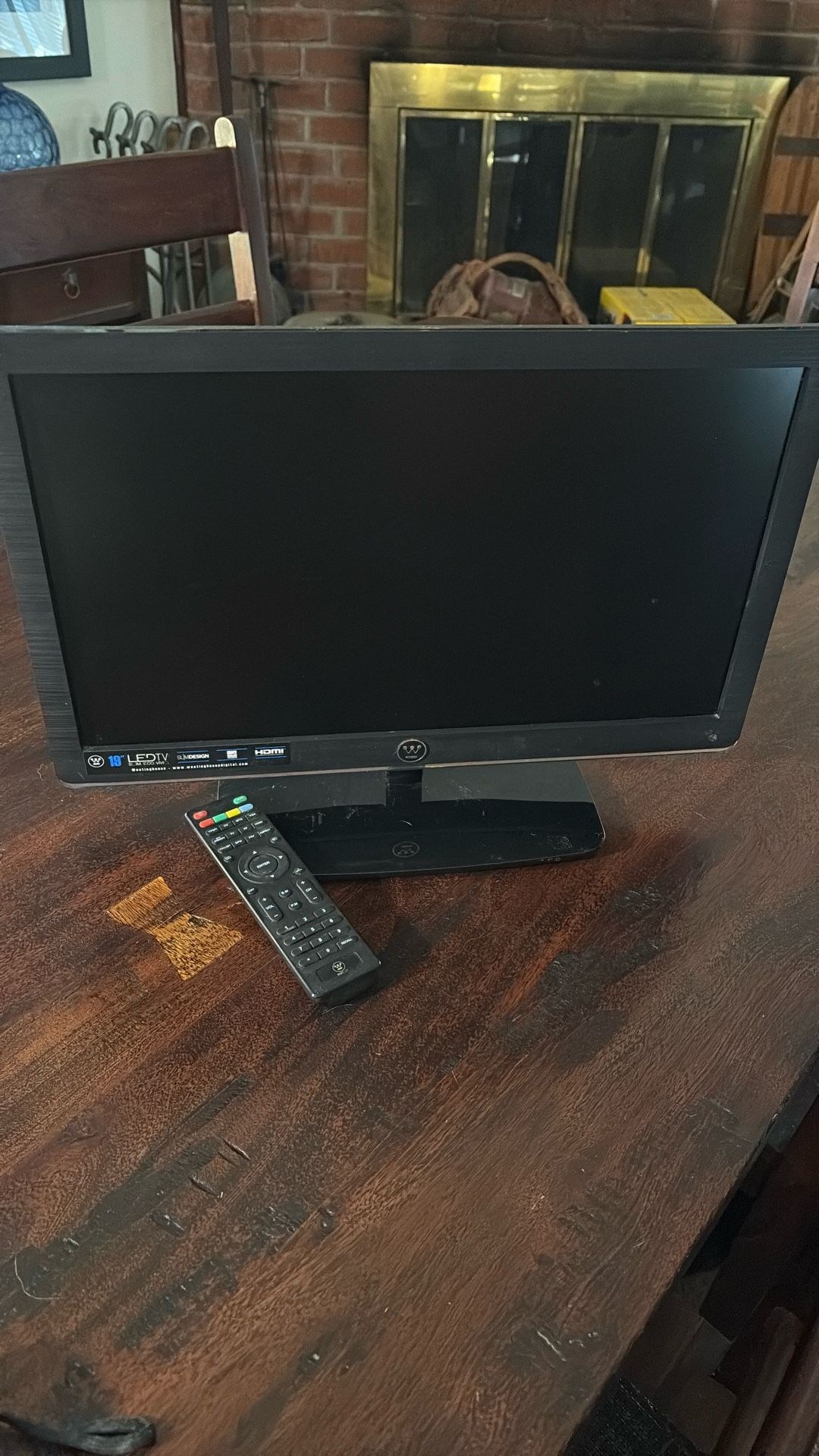 Westinghouse 18” TV