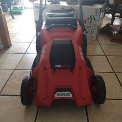New Lawnmower With Charger And Battery 