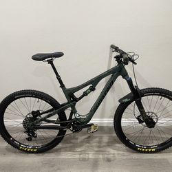 CARBON 2018 Santa Cruz Bronson C 27.5er MTB Size MEDIUM 