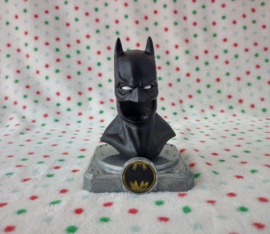 Batman Cowl BatMask Light-Up Eyes