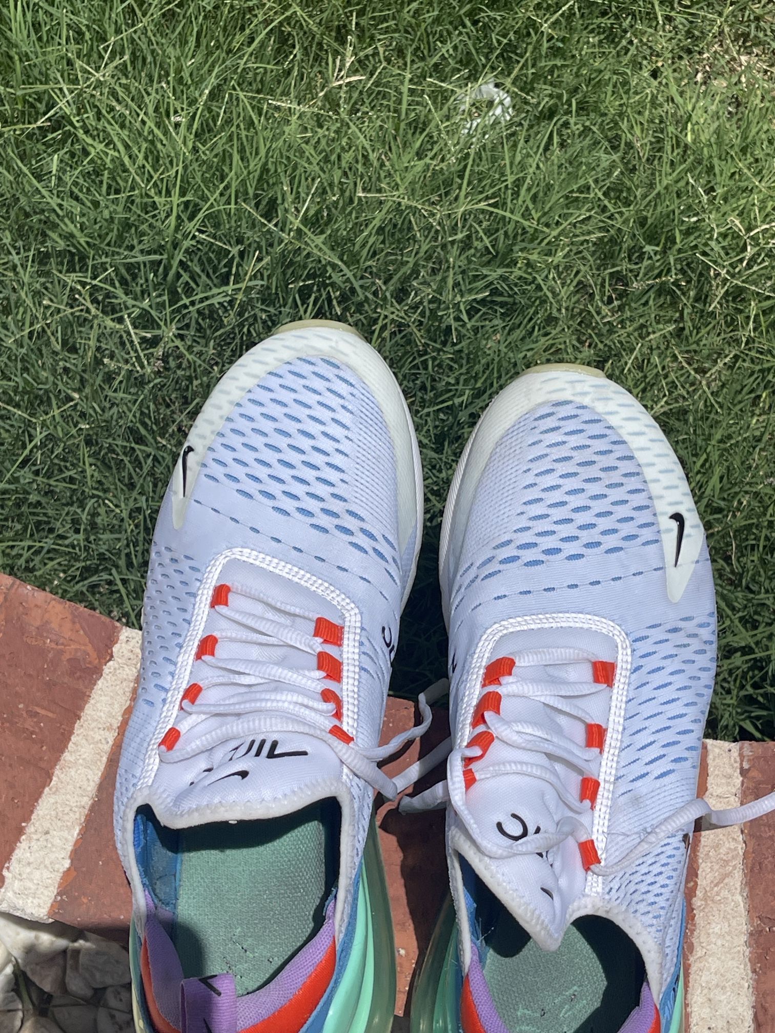 Nike 270