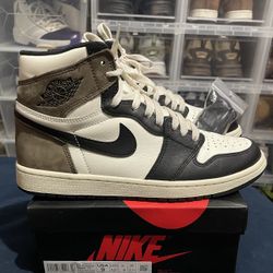 Sz 9 Jordan 1s $60 FIRM NO HOLDS NO TRADES