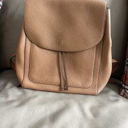 Tory Burch Blake Drawstring Backpack Tan And Wallet 