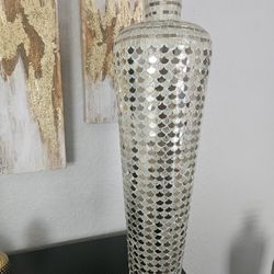GLASS  MOSAIC EXCELLENT CONDITION VASE 