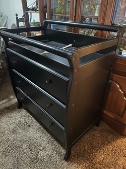 3-Drawer Dresser Changing Table