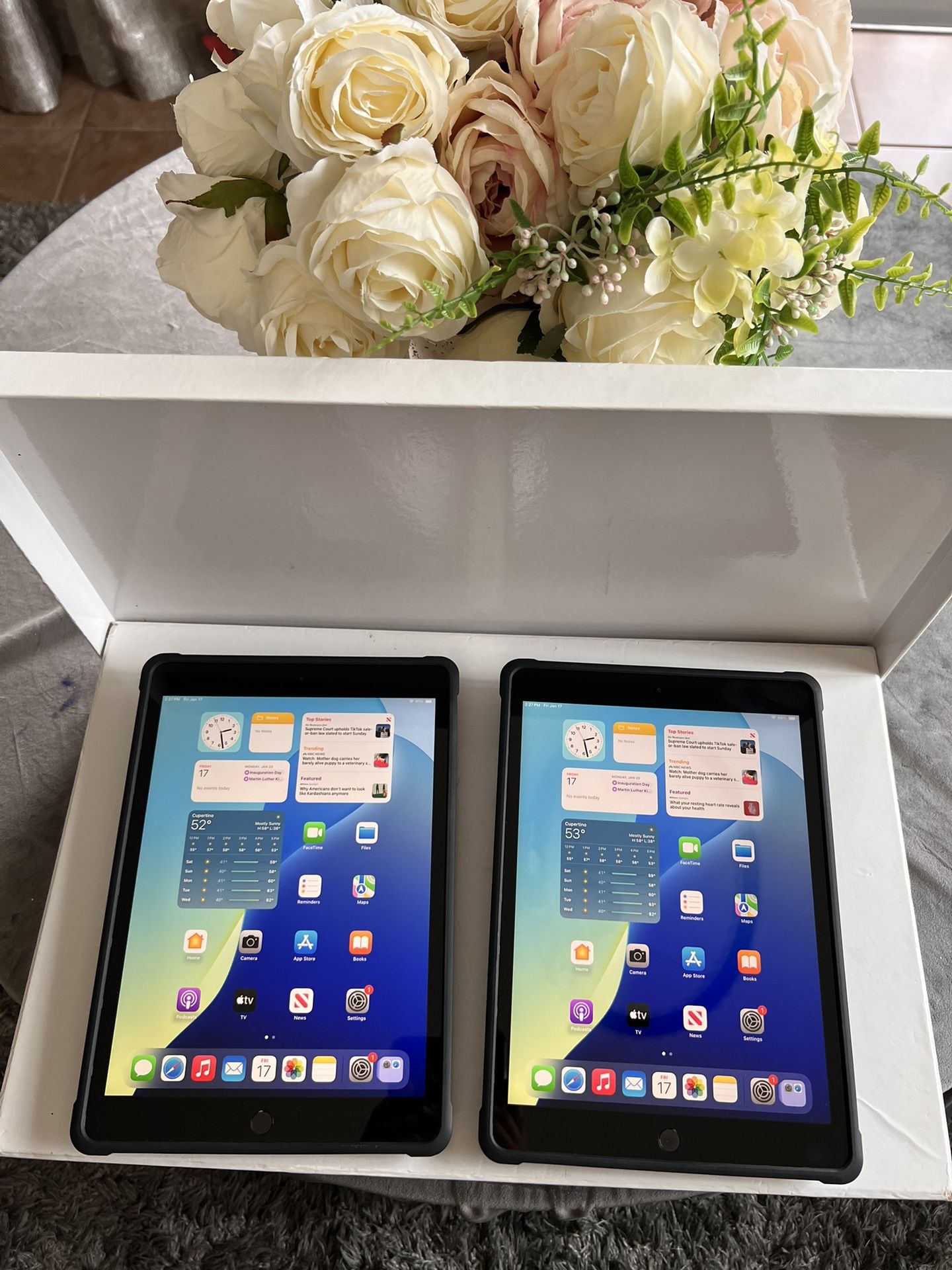 Apple iPad 7th Gen A2197 Tablet 10.2” iOS 18 with Case - $159 Each