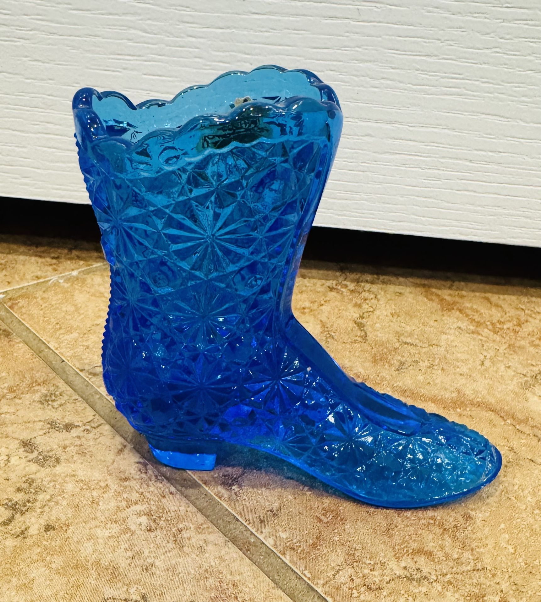 Fenton Daisy & Button Blue Glass Victorian Boot $5