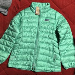 Patagonia Girl Sweaters 