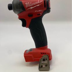 Milwaukee M18 1/4 Inch Hex Head Surge