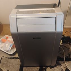 Everstar Ac  Comes With Window Attachment And Hose