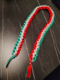 Graduation Lei