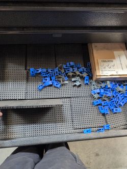 Tool grid,with wrench holders